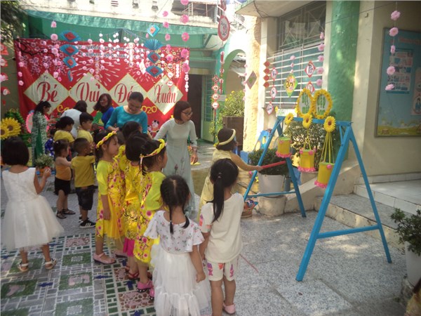 Hình ảnh  Bé vui đón xuân Canh Tý 2020 